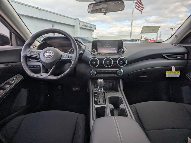 Vehicle image 12 of 25