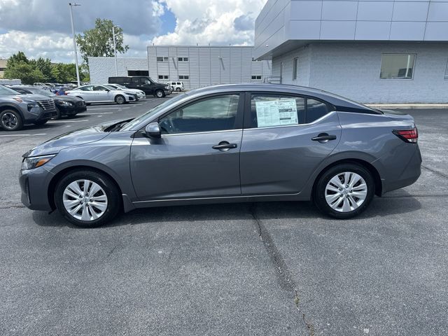 Vehicle image 10 of 35