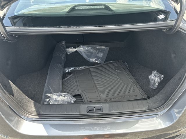 Vehicle image 13 of 35