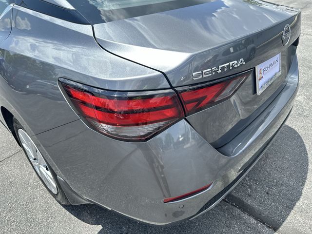 Vehicle image 27 of 35