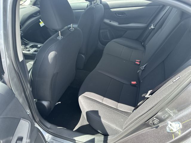 Vehicle image 15 of 35