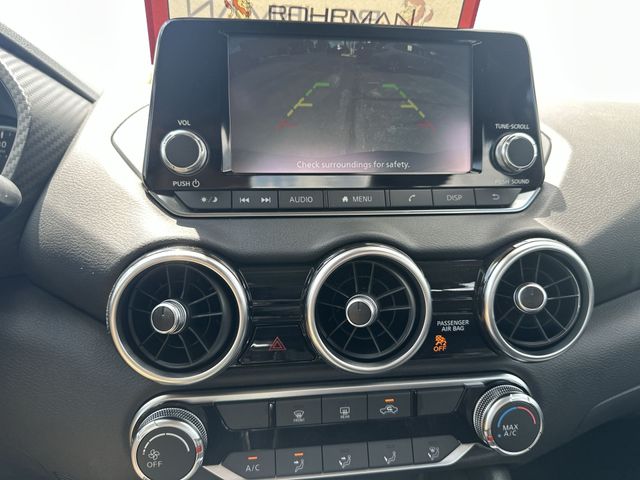 Vehicle image 19 of 35