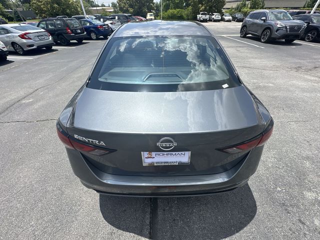 Vehicle image 9 of 35