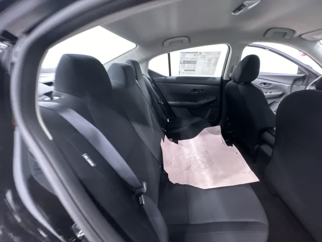 Vehicle image 14 of 40
