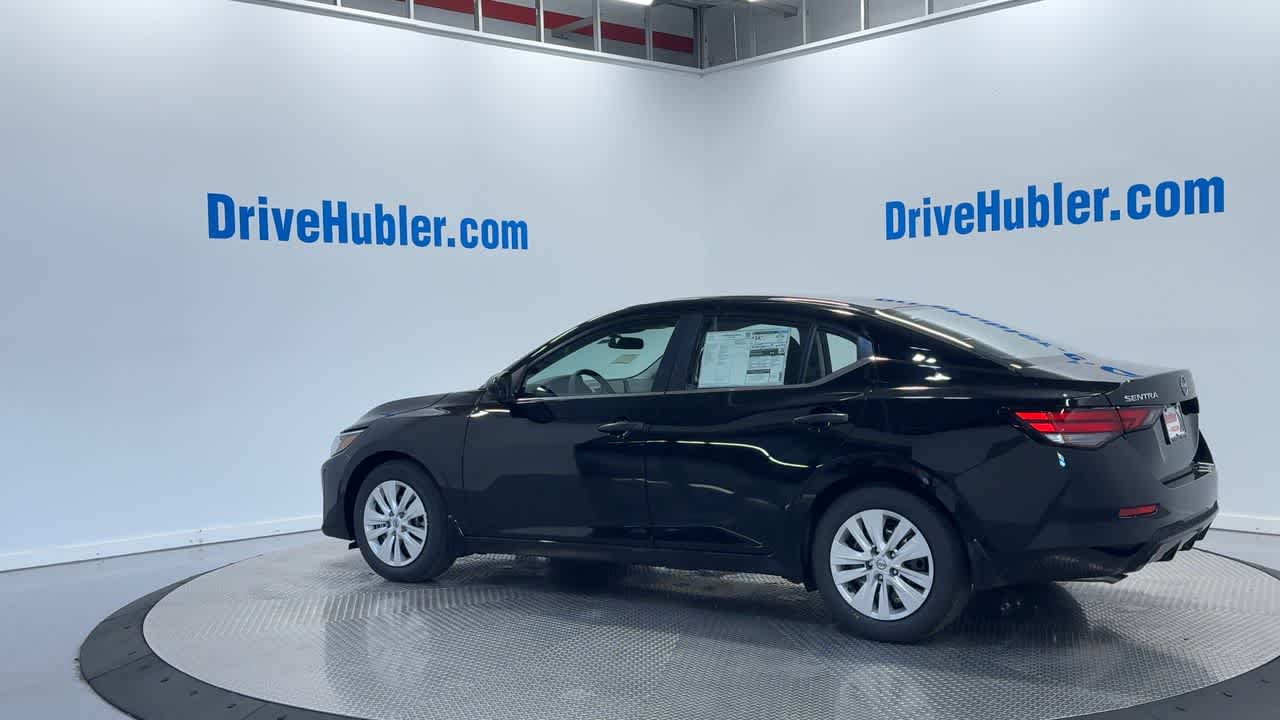 Vehicle image 9 of 40