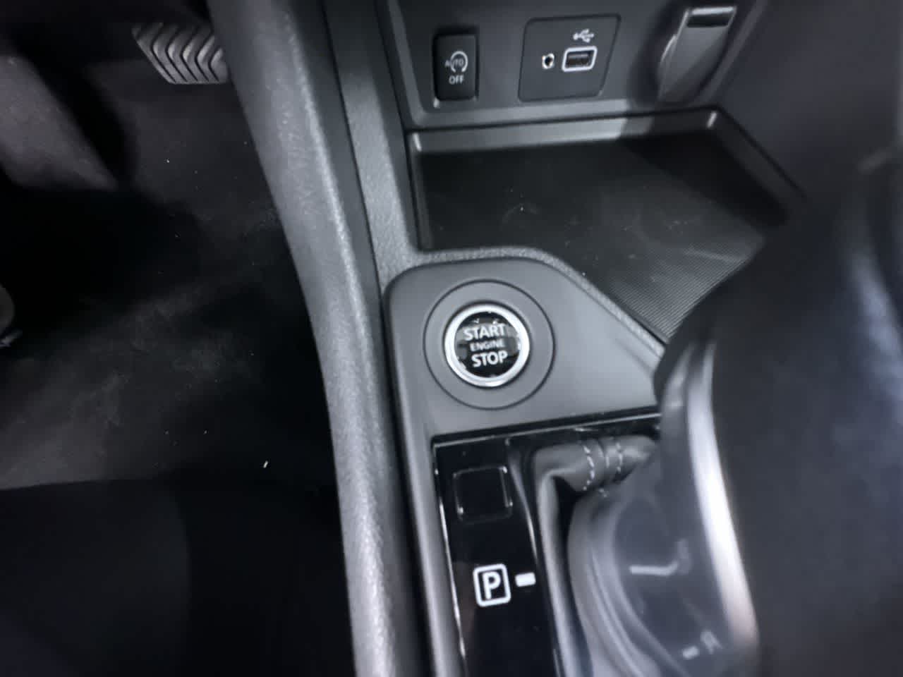 Vehicle image 30 of 40