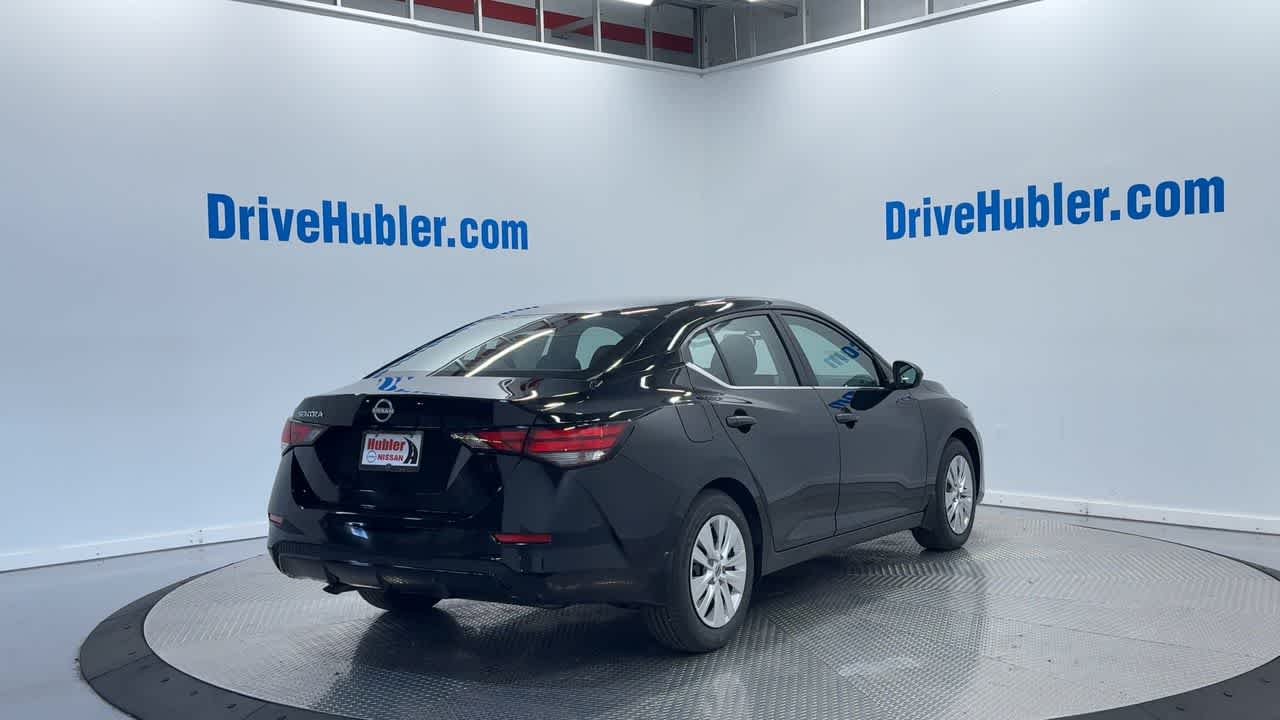Vehicle image 6 of 40