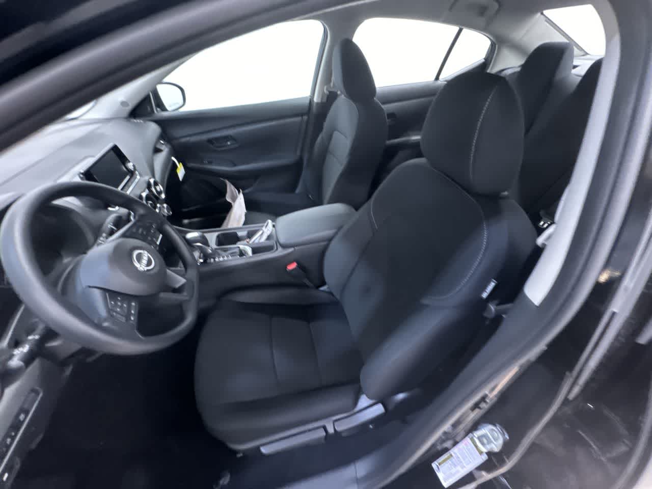 Vehicle image 15 of 40