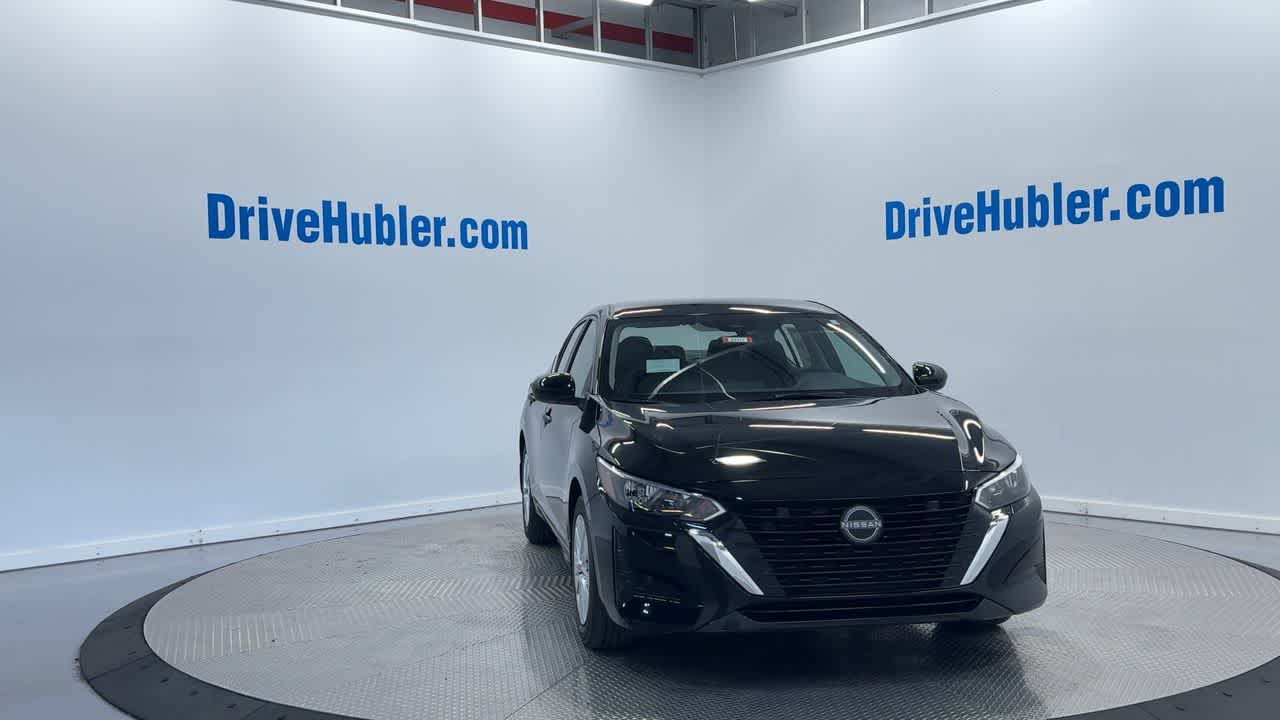 Vehicle image 4 of 40