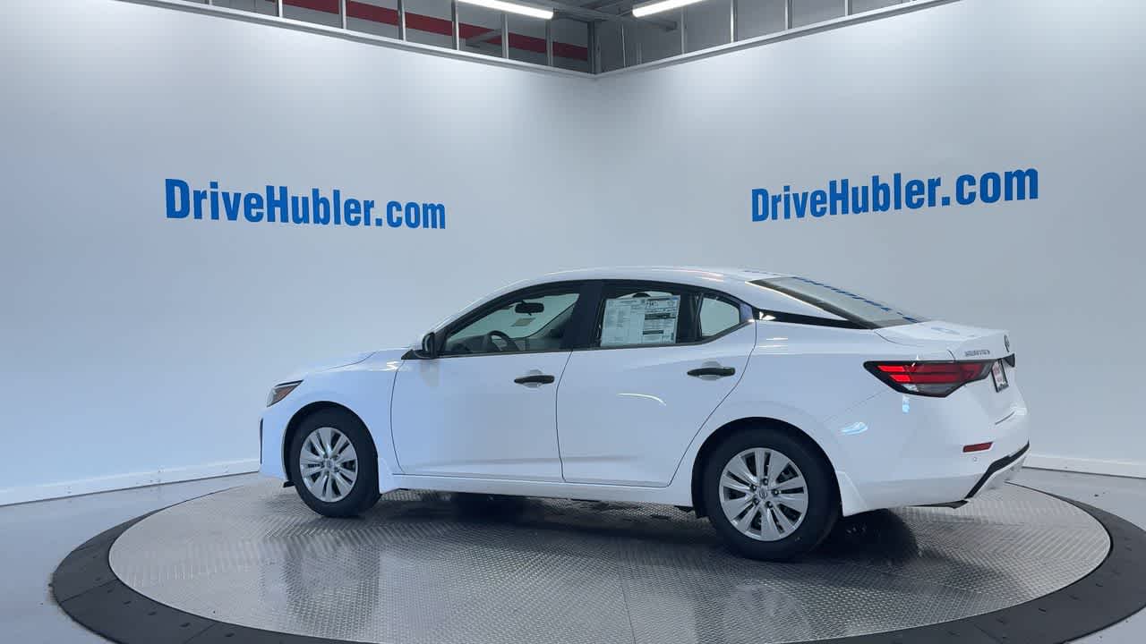 Vehicle image 8 of 42