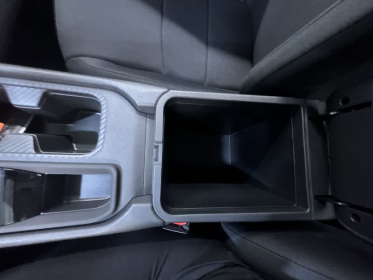 Vehicle image 26 of 42