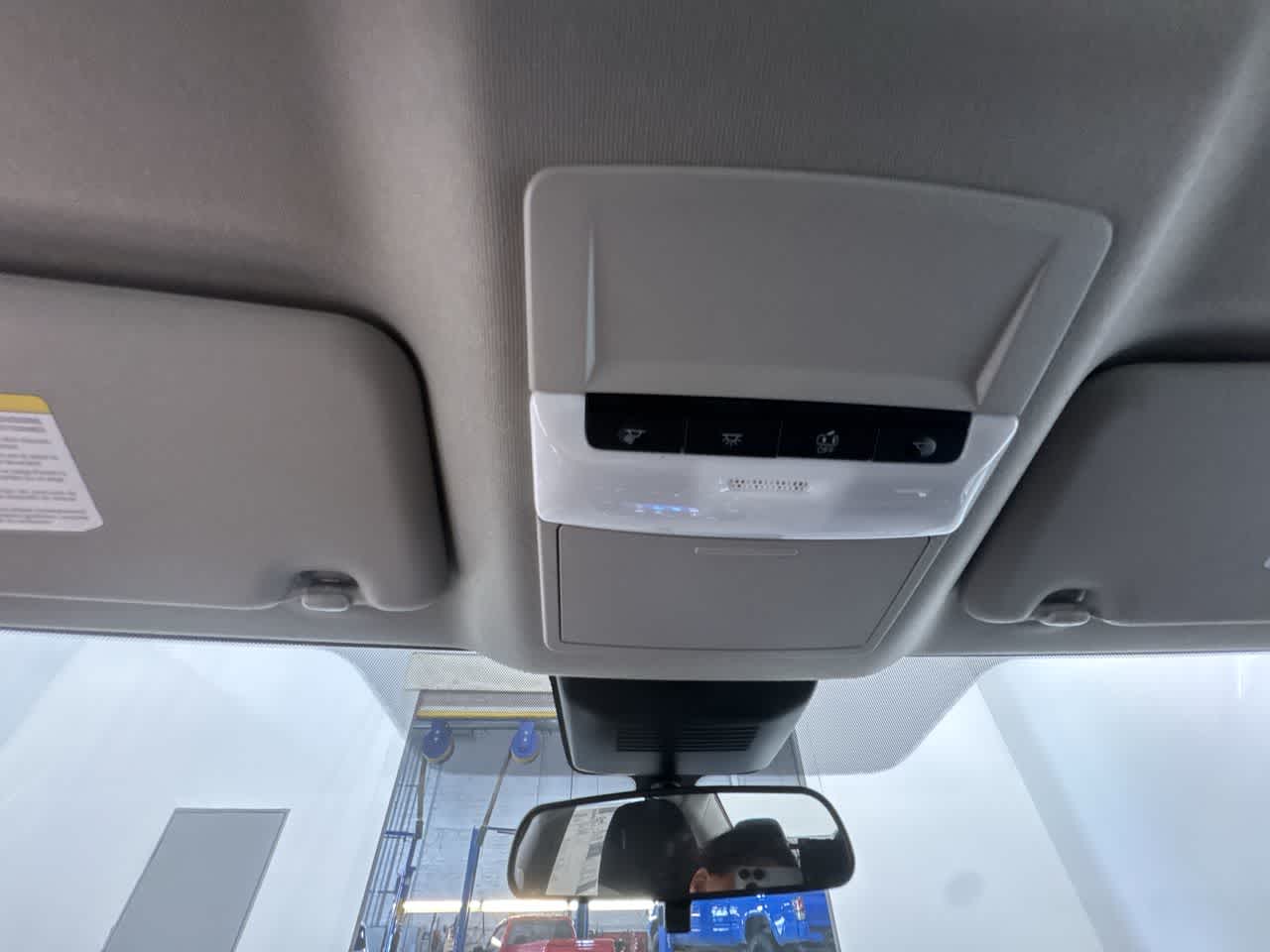 Vehicle image 36 of 42