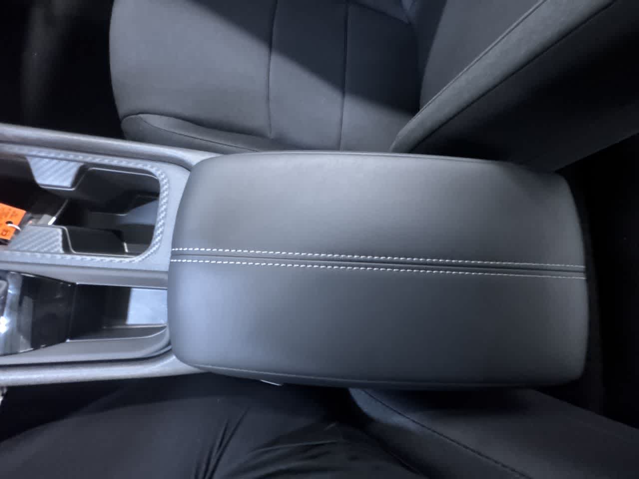 Vehicle image 22 of 42
