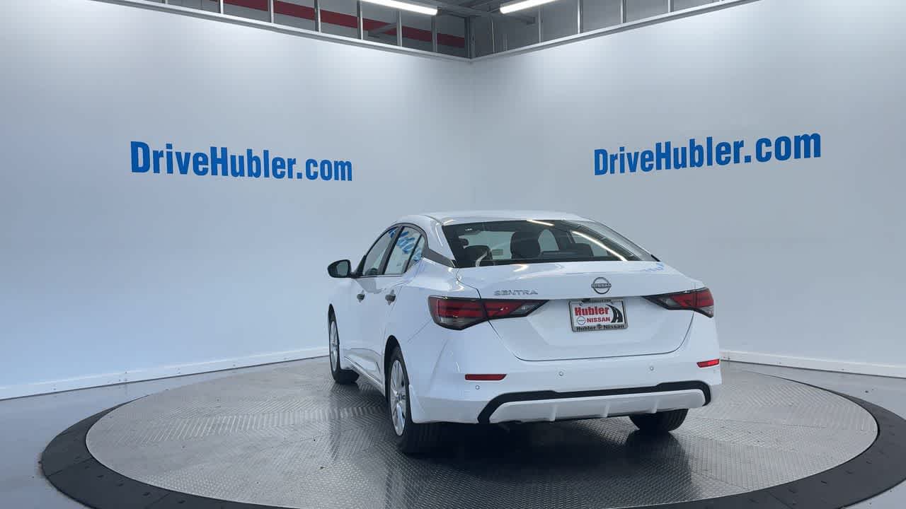Vehicle image 9 of 42