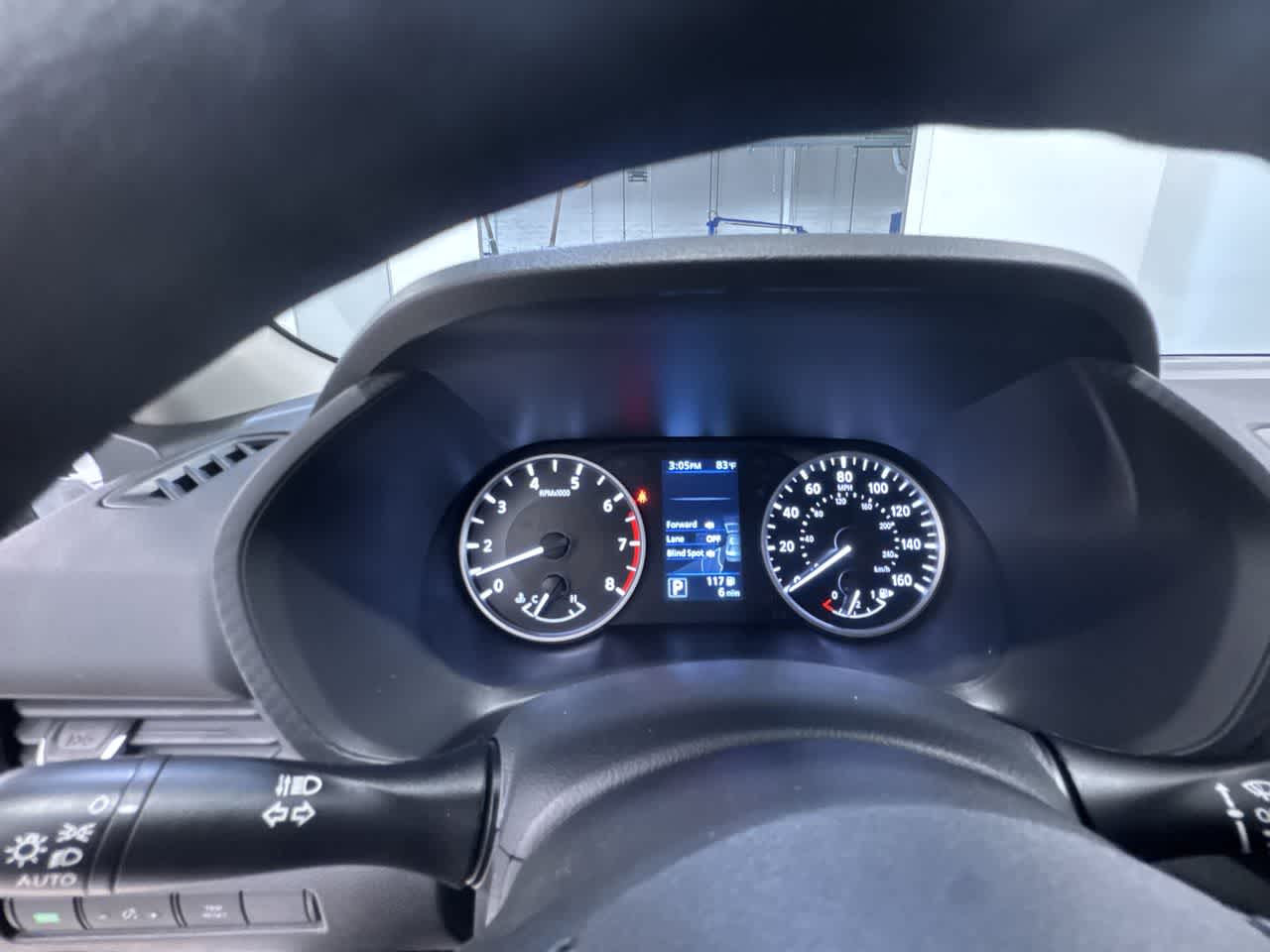 Vehicle image 17 of 42