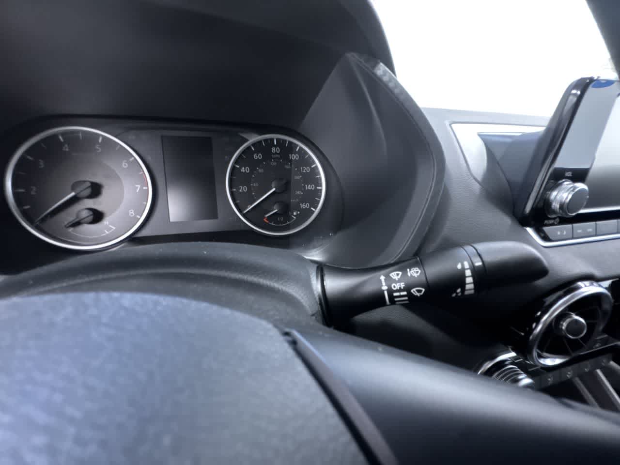 Vehicle image 40 of 42