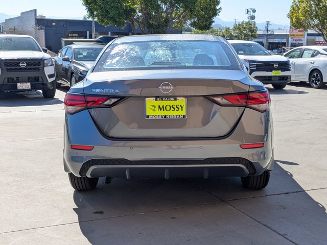 Vehicle image 6 of 22