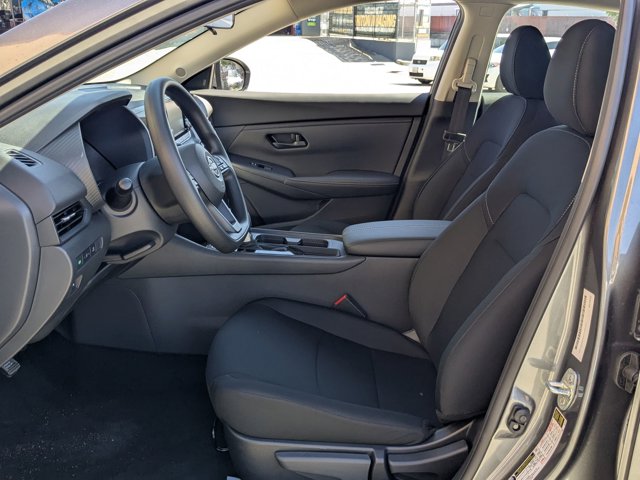 Vehicle image 11 of 22