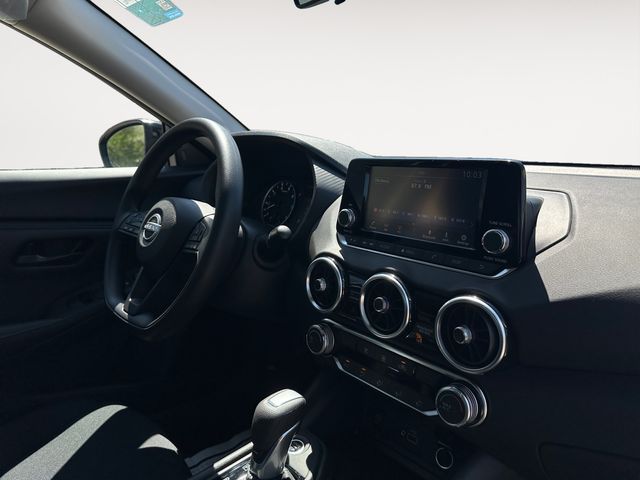 Vehicle image 16 of 20