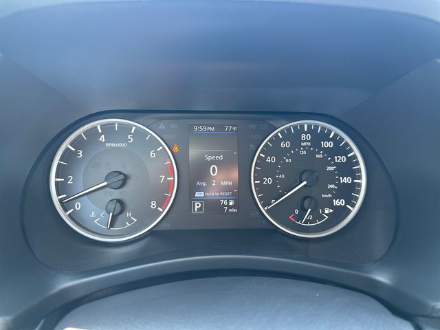 Vehicle image 17 of 20