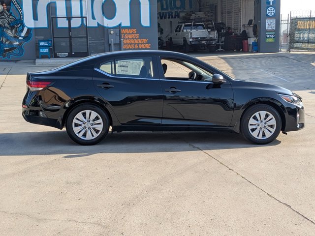 Vehicle image 4 of 22