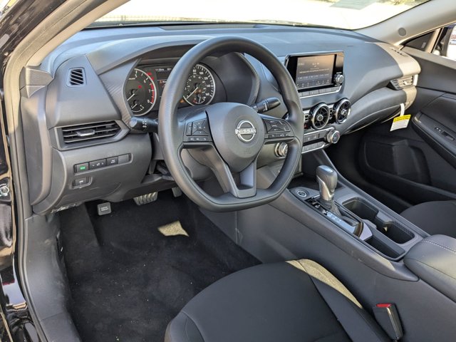 Vehicle image 16 of 22