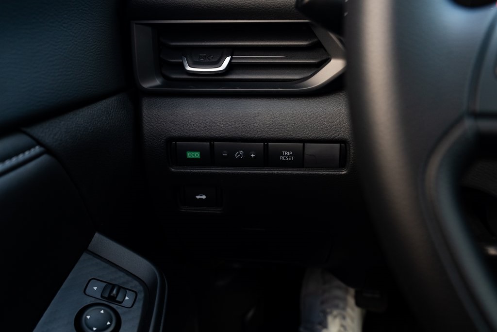 2025 Nissan Sentra S Image 25 of 26