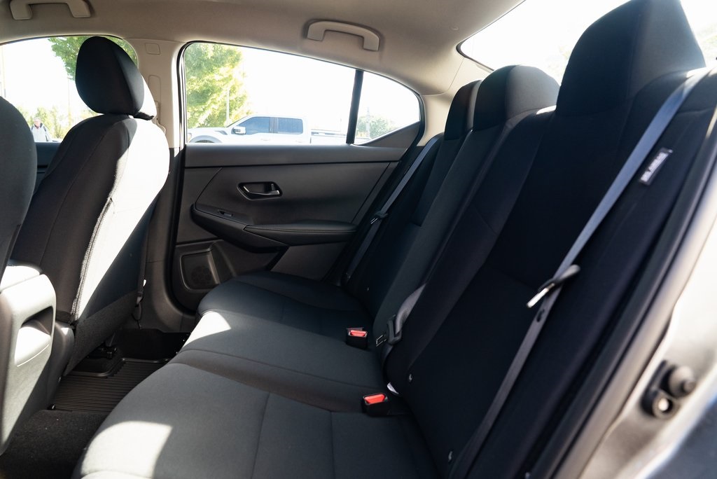 2025 Nissan Sentra S Image 10 of 26