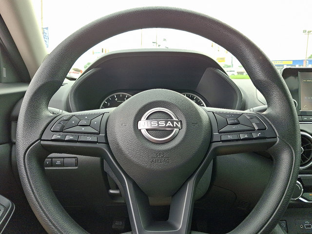 2025 Nissan Sentra S Image 15 of 17