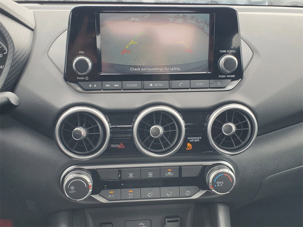 Vehicle image 12 of 13