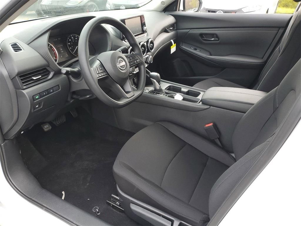 Vehicle image 9 of 9