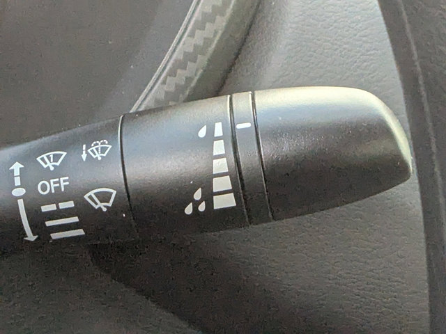 Vehicle image 20 of 25