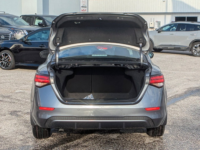 Vehicle image 9 of 25