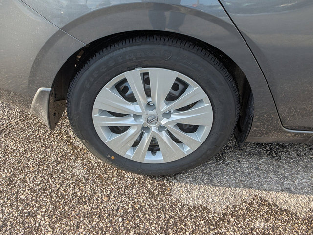 Vehicle image 8 of 25
