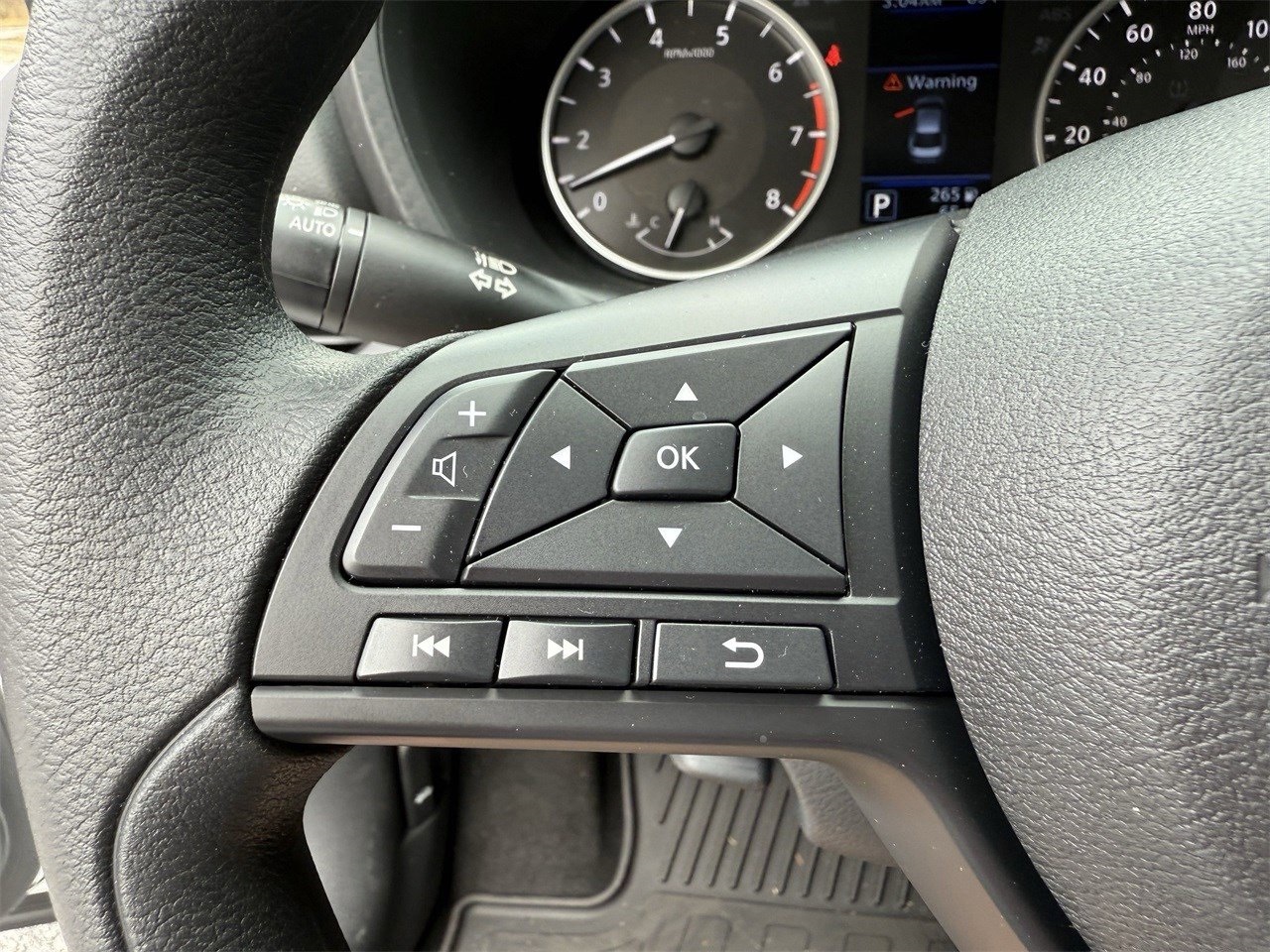 Vehicle image 23 of 36