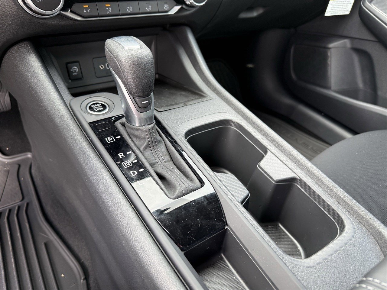 Vehicle image 15 of 36