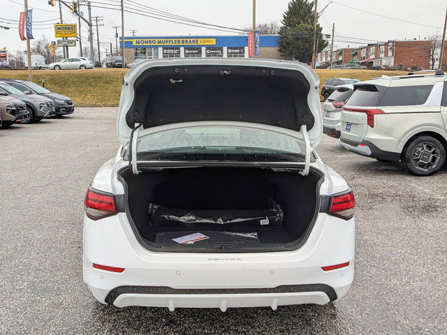 Vehicle image 12 of 25