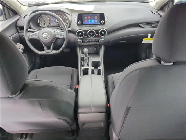 Vehicle image 18 of 20