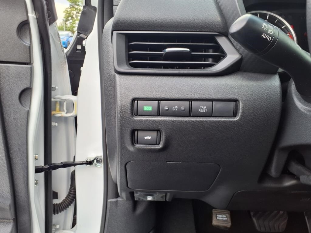 Vehicle image 25 of 26