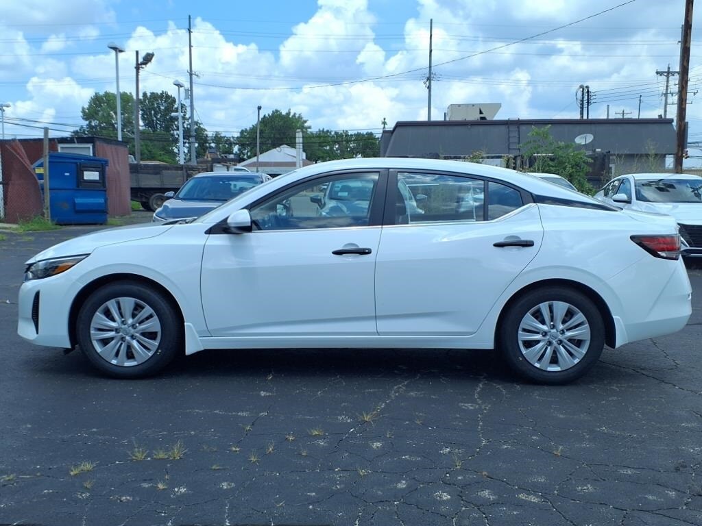 Vehicle image 8 of 26