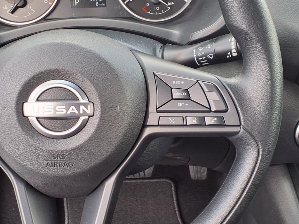 Vehicle image 15 of 26