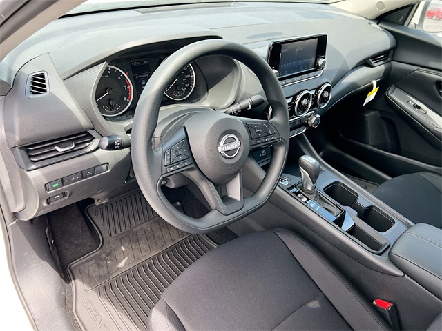 Vehicle image 15 of 33