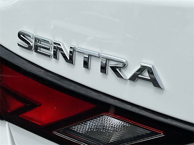 Vehicle image 29 of 33