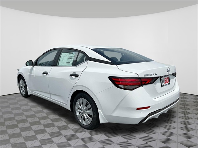 Vehicle image 7 of 33