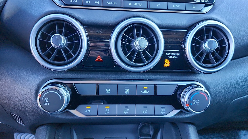 Vehicle image 18 of 38