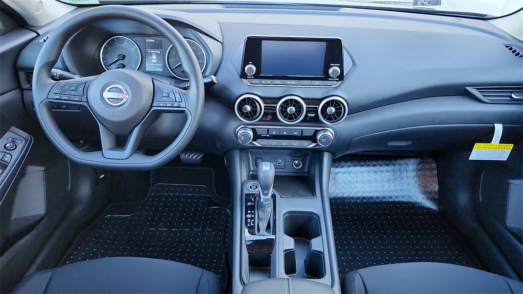 Vehicle image 13 of 38