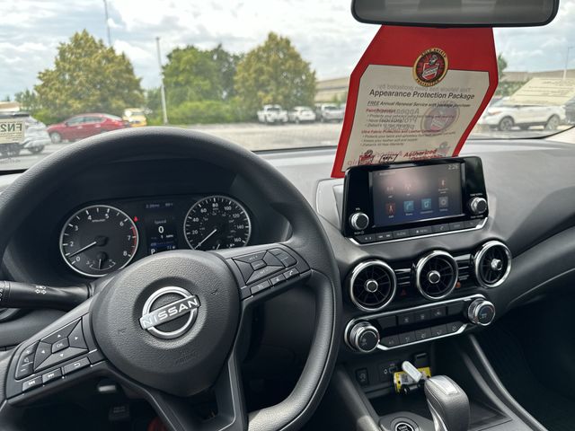 Vehicle image 18 of 35
