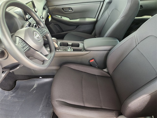 Vehicle image 11 of 22