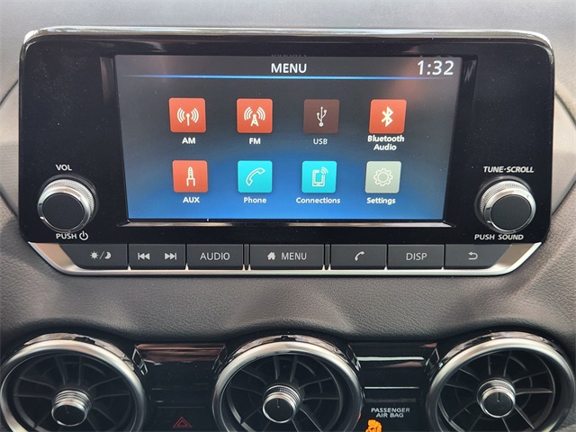 Vehicle image 15 of 22