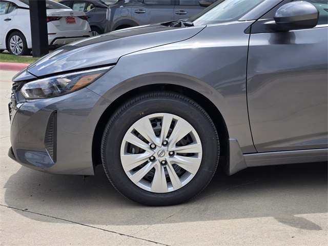 Vehicle image 7 of 21